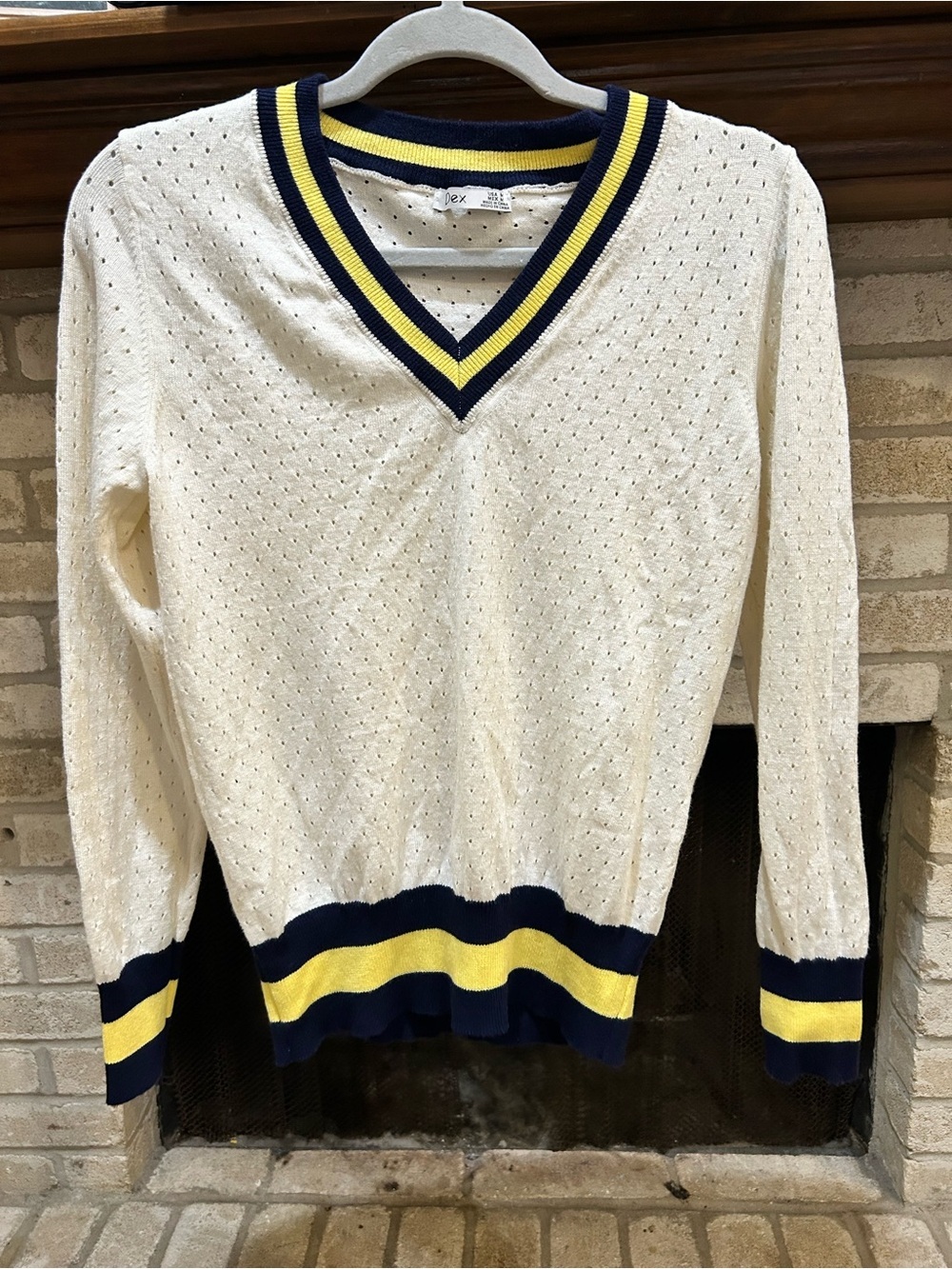Dex Cream V‑Neck Sweater with Navy & Yellow Trim EUC